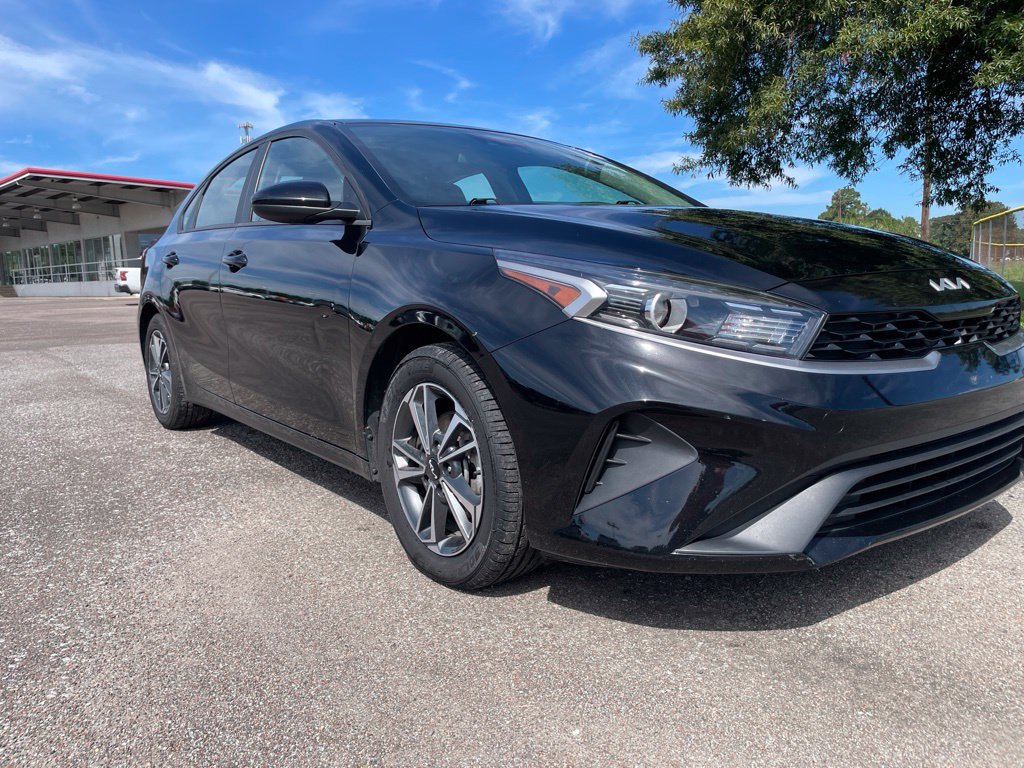 Used 2024 Kia Forte LXS FWD image 9