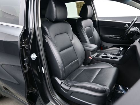 Used 2020 Kia Sportage EX image 14