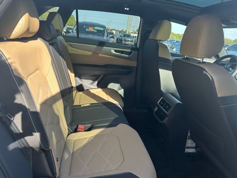New 2026 Volkswagen Atlas Cross Sport SE FWD image 41