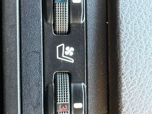 Used 2013 Lexus RX 350 FWD w/ Premium Pkg image 31