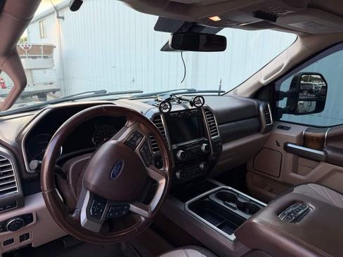 Used 2018 Ford F250 Limited w/ FX4 Off-Road Package image 7