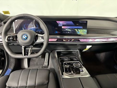 New 2026 BMW i7 xDrive60 w/ Executive Package AWD/4WD image 13