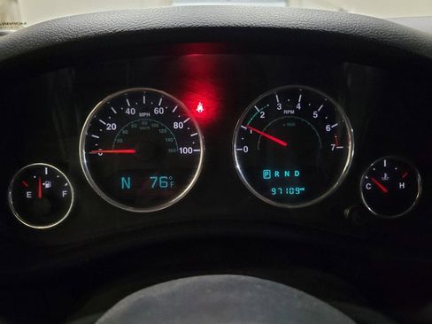 Used 2018 Jeep Wrangler Unlimited Sport AWD/4WD image 23