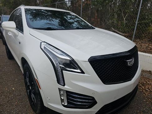 Used 2022 Cadillac XT5 Sportv w/ LPO, ONYX Package image 3