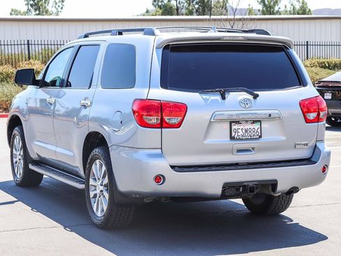 Used 2016 Toyota Sequoia Limited w/ Safety & Convenience Package AWD/4WD image 5