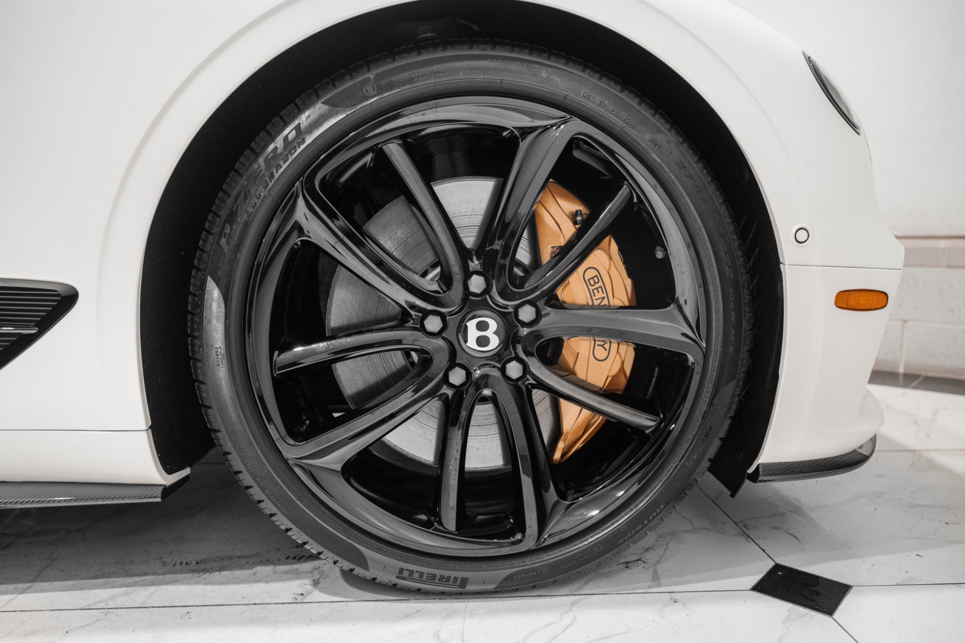 Certified 2024 Bentley Continental GT V8 AWD/4WD image 18
