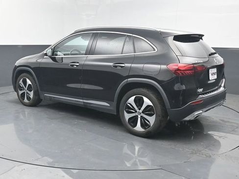 Used 2025 Mercedes-Benz GLA 250 4MATIC image 3