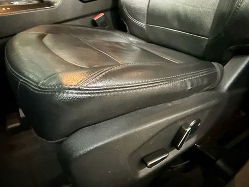 Used 2016 Ford Explorer XLT w/ Equipment Group 202A image 20