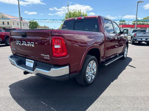 Used 2025 RAM 1500 Big Horn AWD/4WD image 6