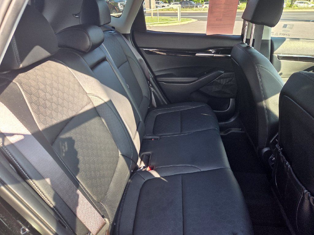 Used 2023 Kia Seltos SX w/ SX Sunroof Package AWD/4WD image 30