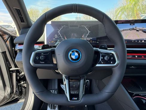 New 2026 BMW 550e xDrive image 24