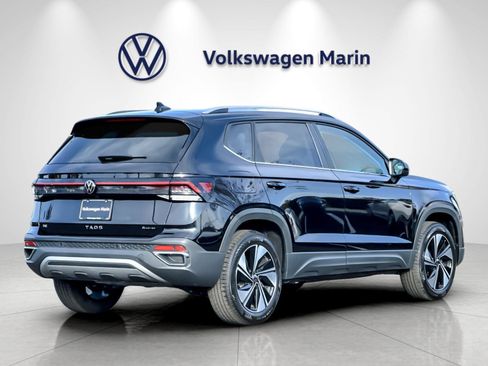 New 2026 Volkswagen Taos SE AWD/4WD image 5