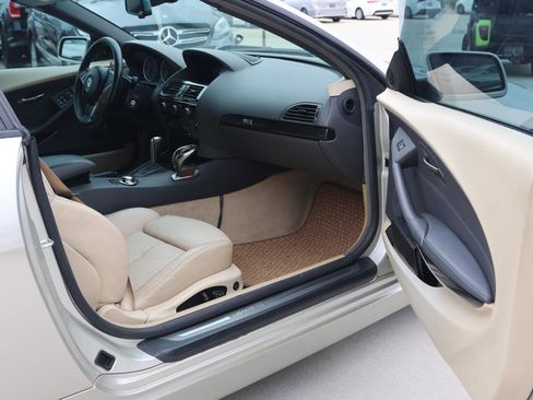 Used 2004 BMW 645Ci Convertible image 15