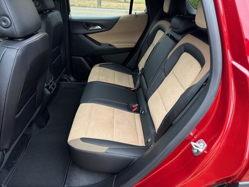 New 2026 Chevrolet Equinox ACTIV w/ Safety and Technology Package image 17