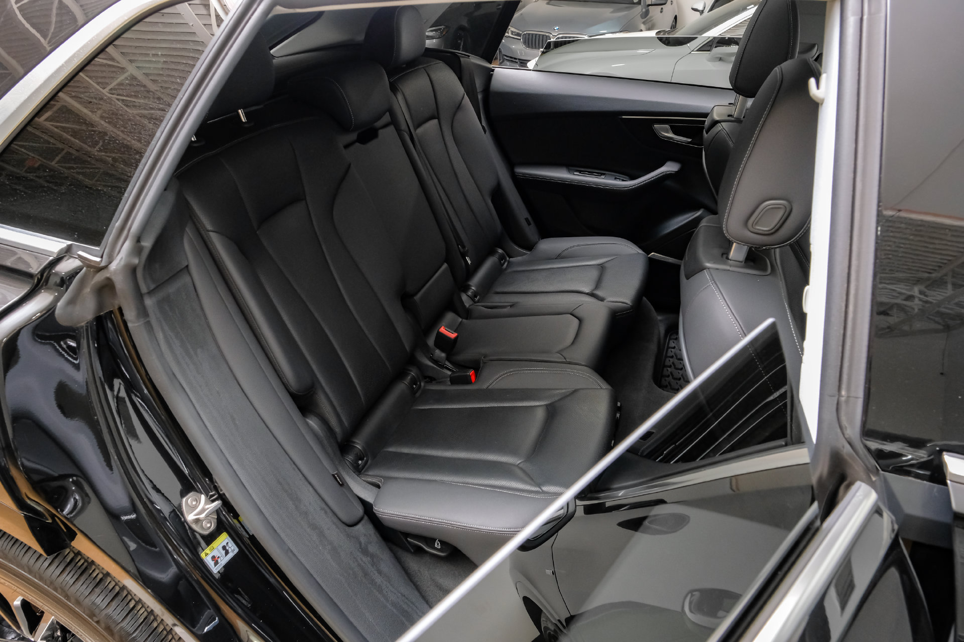 Used 2023 Audi Q8 Premium Plus w/ Premium Plus Package AWD/4WD image 38