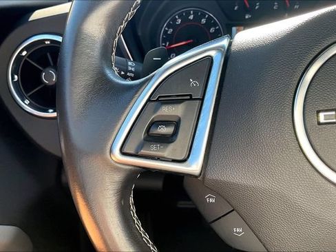 Used 2018 Chevrolet Camaro LT RWD image 15