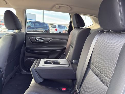 Used 2020 Nissan Rogue S w/ Special Edition Package image 33