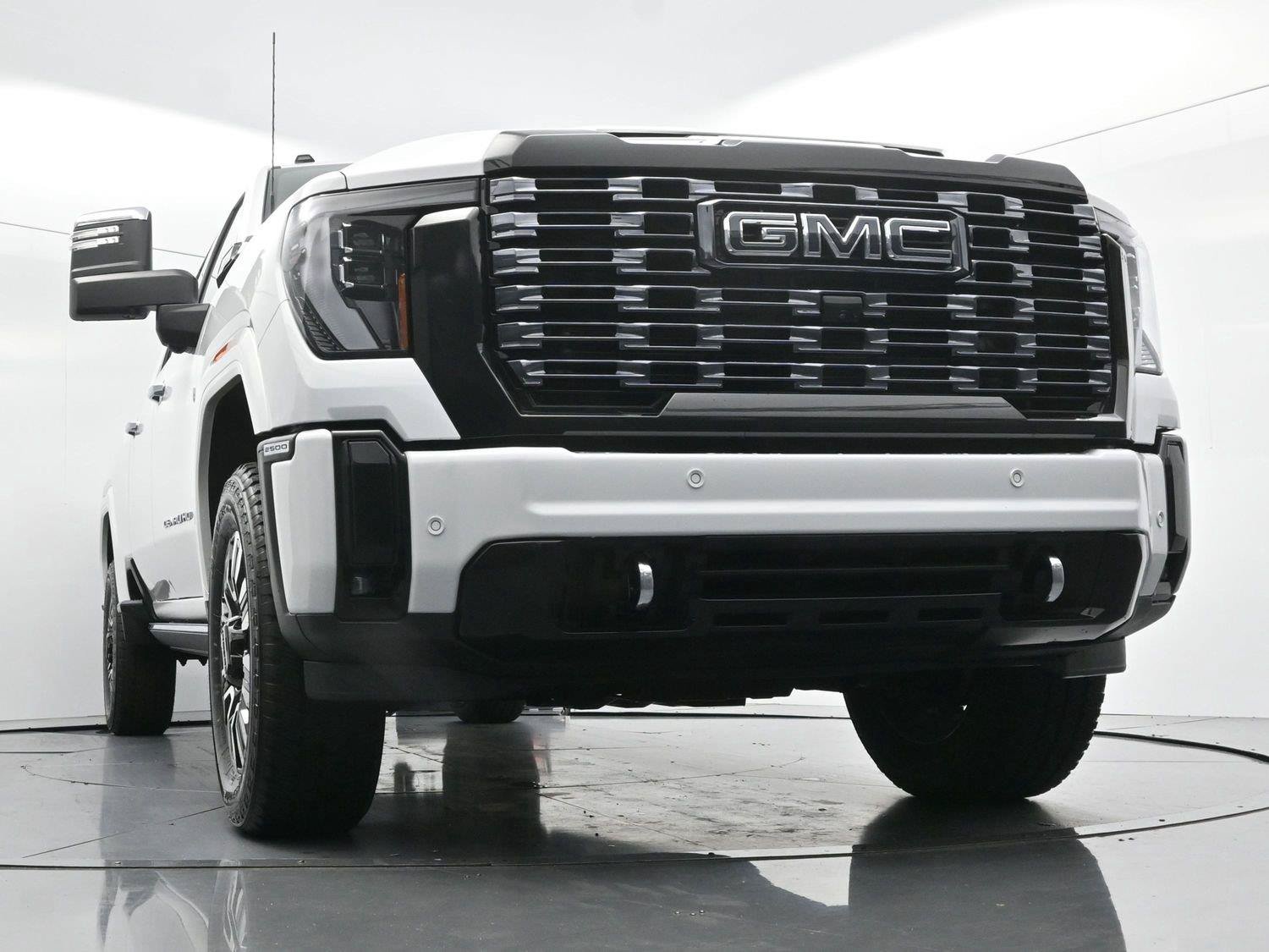 Used 2025 GMC Sierra 2500 Denali Ultimate AWD/4WD image 45