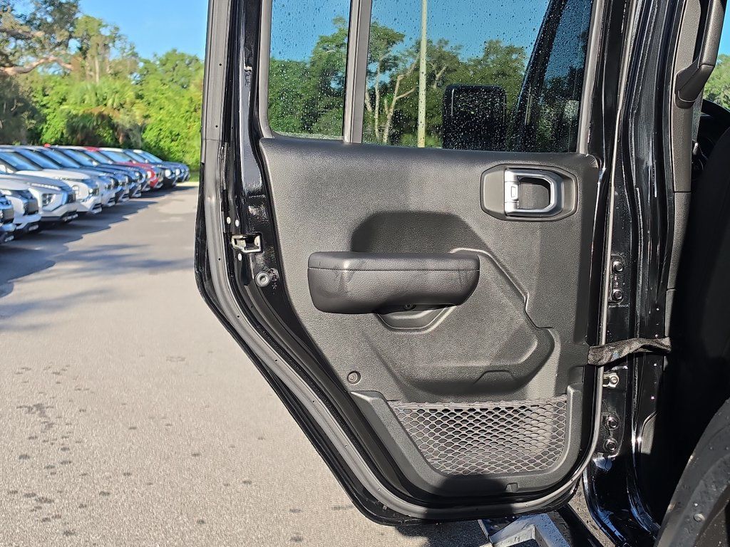 Used 2020 Jeep Wrangler Unlimited Sport S AWD/4WD image 13