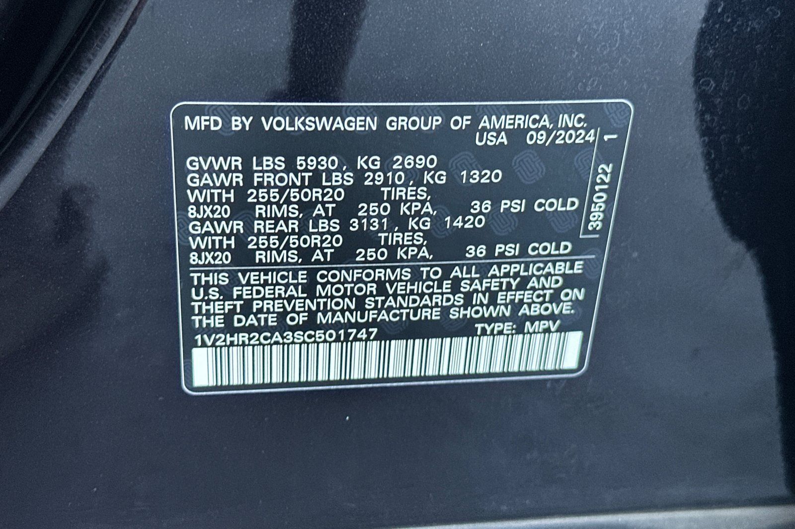 Used 2025 Volkswagen Atlas SE AWD/4WD image 28
