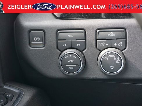 Used 2023 Chevrolet Silverado 1500 LT AWD/4WD image 27