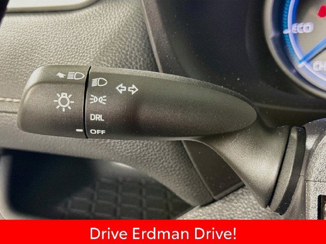 Certified 2025 Toyota RAV4 LE AWD/4WD image 15