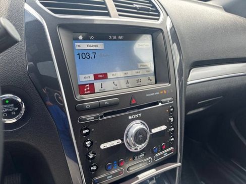 Used 2018 Ford Explorer Sport w/ Equipment Group 401A AWD/4WD image 3