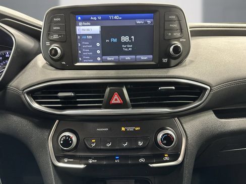 Used 2019 Hyundai Santa Fe SE FWD image 19