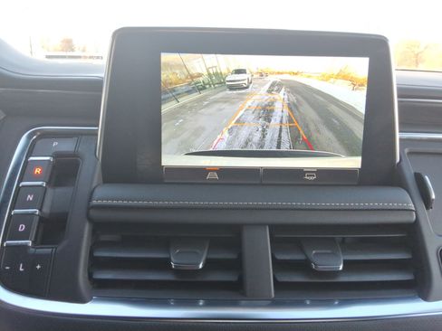 Used 2023 GMC Yukon SLT image 16