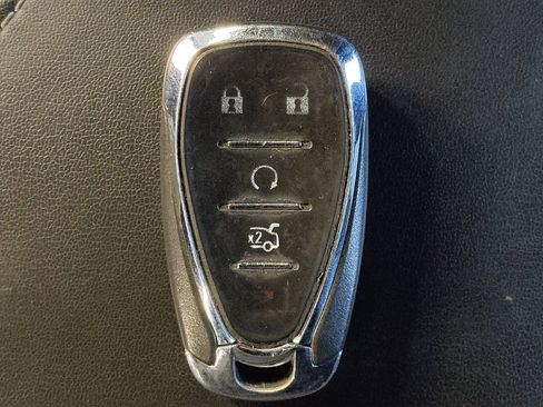 Used 2019 Chevrolet Camaro LT RWD image 32