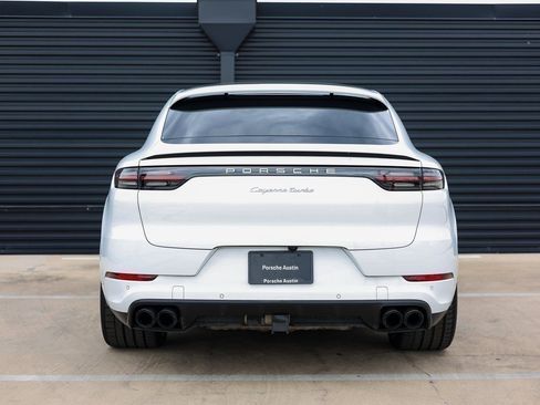 Certified 2023 Porsche Cayenne Turbo image 6