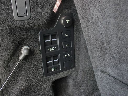 Used 2019 Land Rover Discovery HSE Luxury AWD/4WD image 30