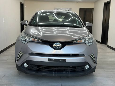 Used 2019 Toyota C-HR LE FWD image 15