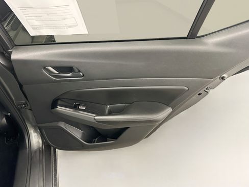 Used 2023 Nissan Altima 2.5 SV FWD image 30