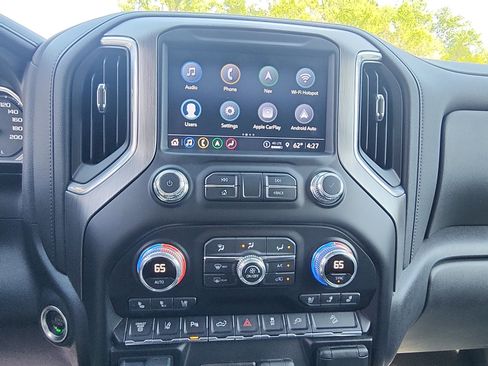Used 2022 GMC Sierra 2500 Denali AWD/4WD image 17