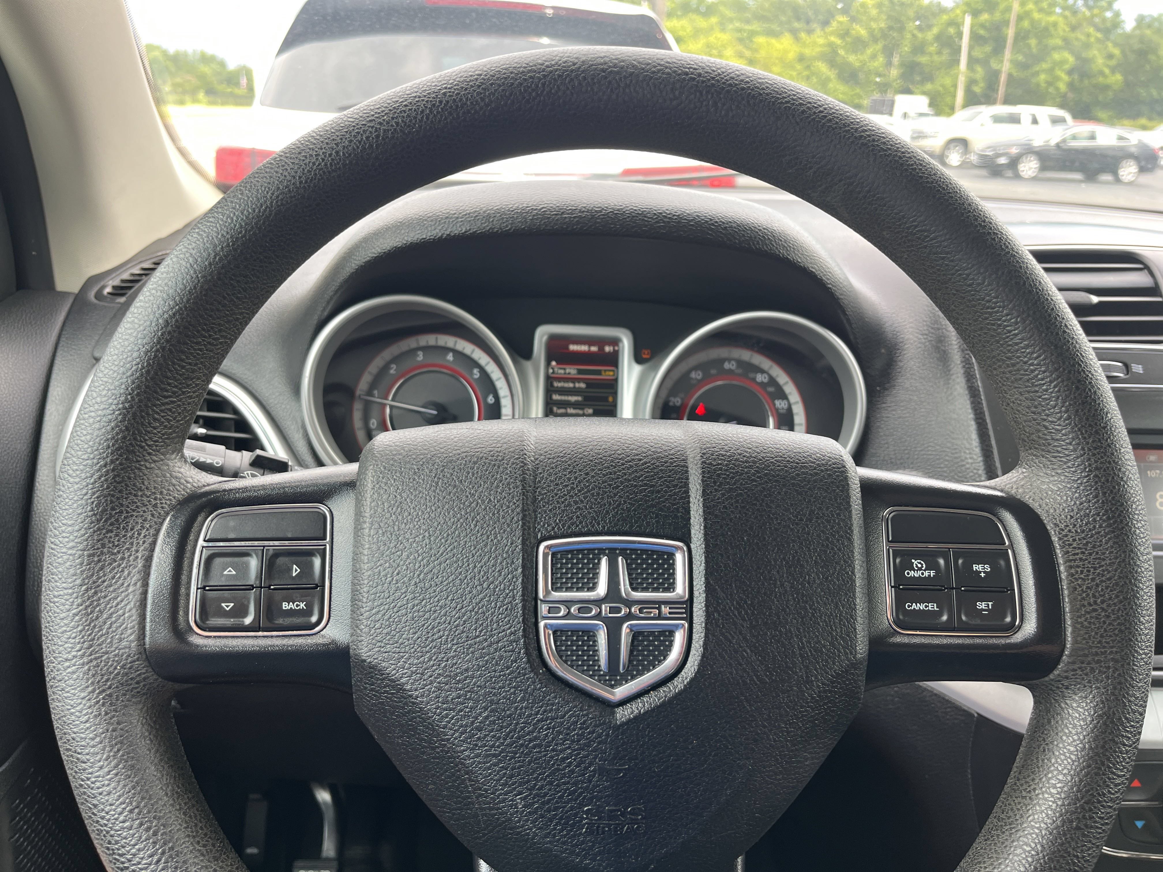 Used 2018 Dodge Journey SE w/ Blacktop Package FWD image 16