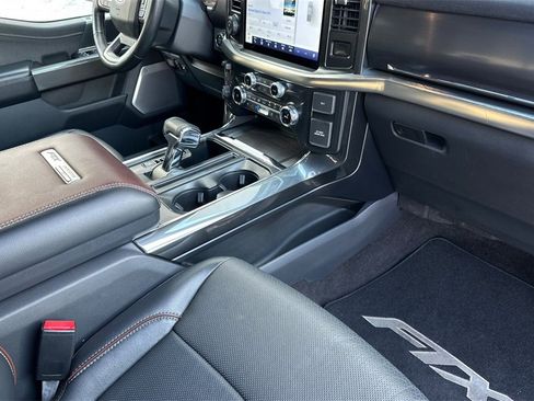 Used 2022 Ford F150 Lariat w/ Equipment Group 502A High image 18