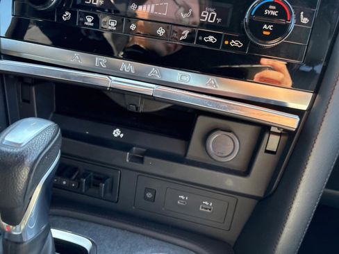 Used 2022 Nissan Armada SL w/ Midnight Edition Package image 19