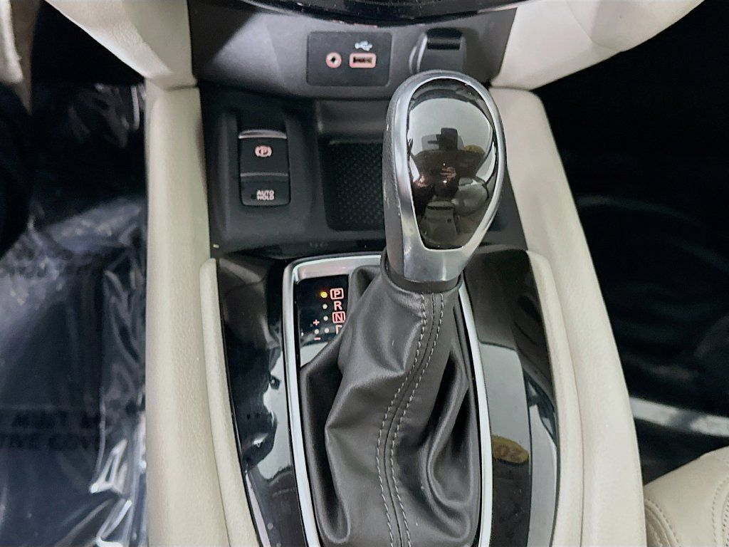 Certified 2021 Nissan Rogue Sport SL FWD image 24