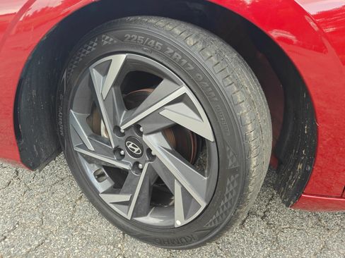 Used 2024 Hyundai Elantra SEL w/ Convenience Package FWD image 15