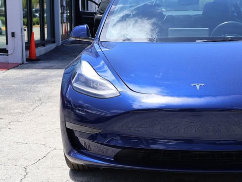 Used 2023 Tesla Model 3 Standard Range RWD image 13