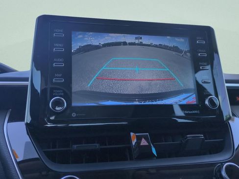 Used 2021 Toyota Corolla LE image 25