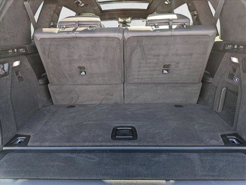 Used 2025 BMW X7 M60i AWD/4WD image 6