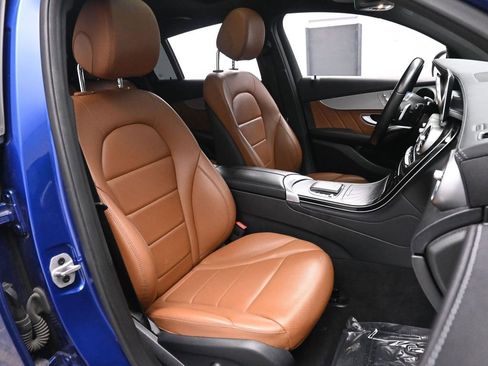 Used 2022 Mercedes-Benz GLC 300 4MATIC Coupe image 22
