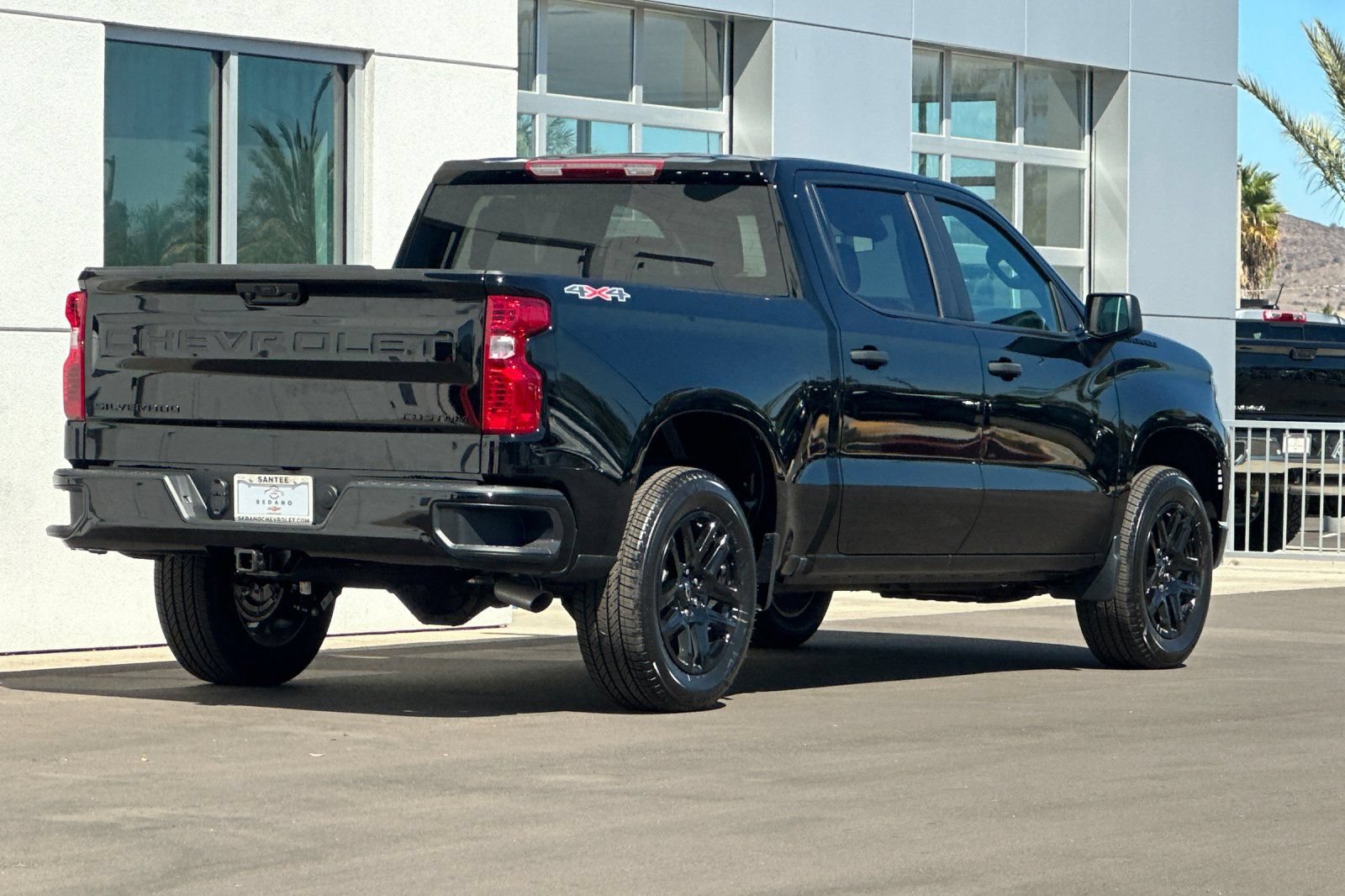 New 2026 Chevrolet Silverado 1500 Custom w/ LPO, Dark Essentials Package AWD/4WD image 4