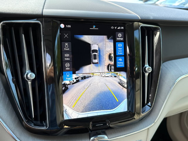 Certified 2024 Volvo XC60 B5 Plus w/ Protection Package Premier AWD/4WD image 16