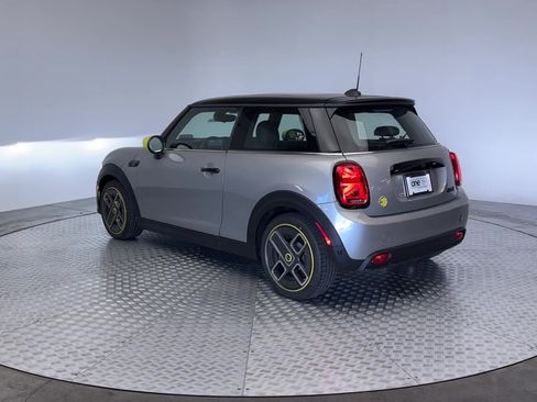 Used 2024 MINI Cooper SE FWD image 6