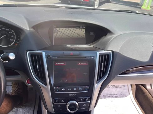 Used 2016 Acura TLX w/ Technology Package FWD image 18