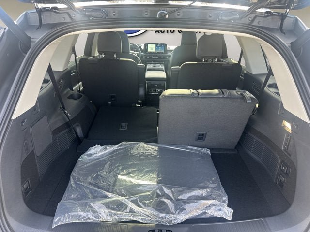 New 2026 Lincoln Aviator AWD image 16