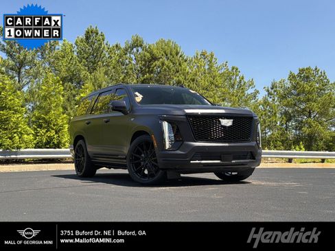 Used 2025 Cadillac Escalade Sport Platinum AWD/4WD image 1